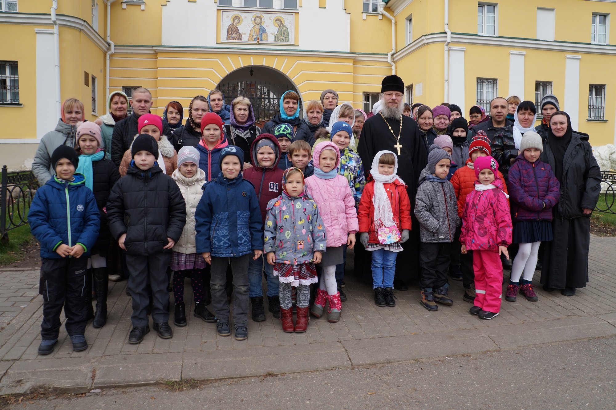 «Согреем детские сердца» в Павлово-Посадском благочинии
