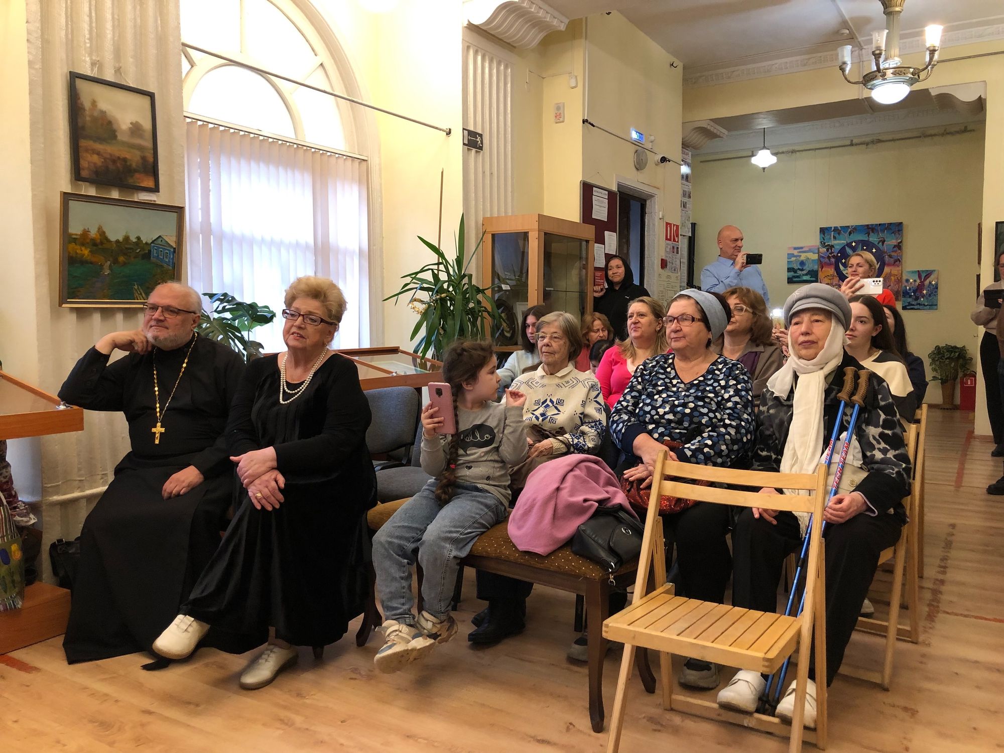 Открытие выставки «Фрязинская палитра» в культурном центре города Фрязино