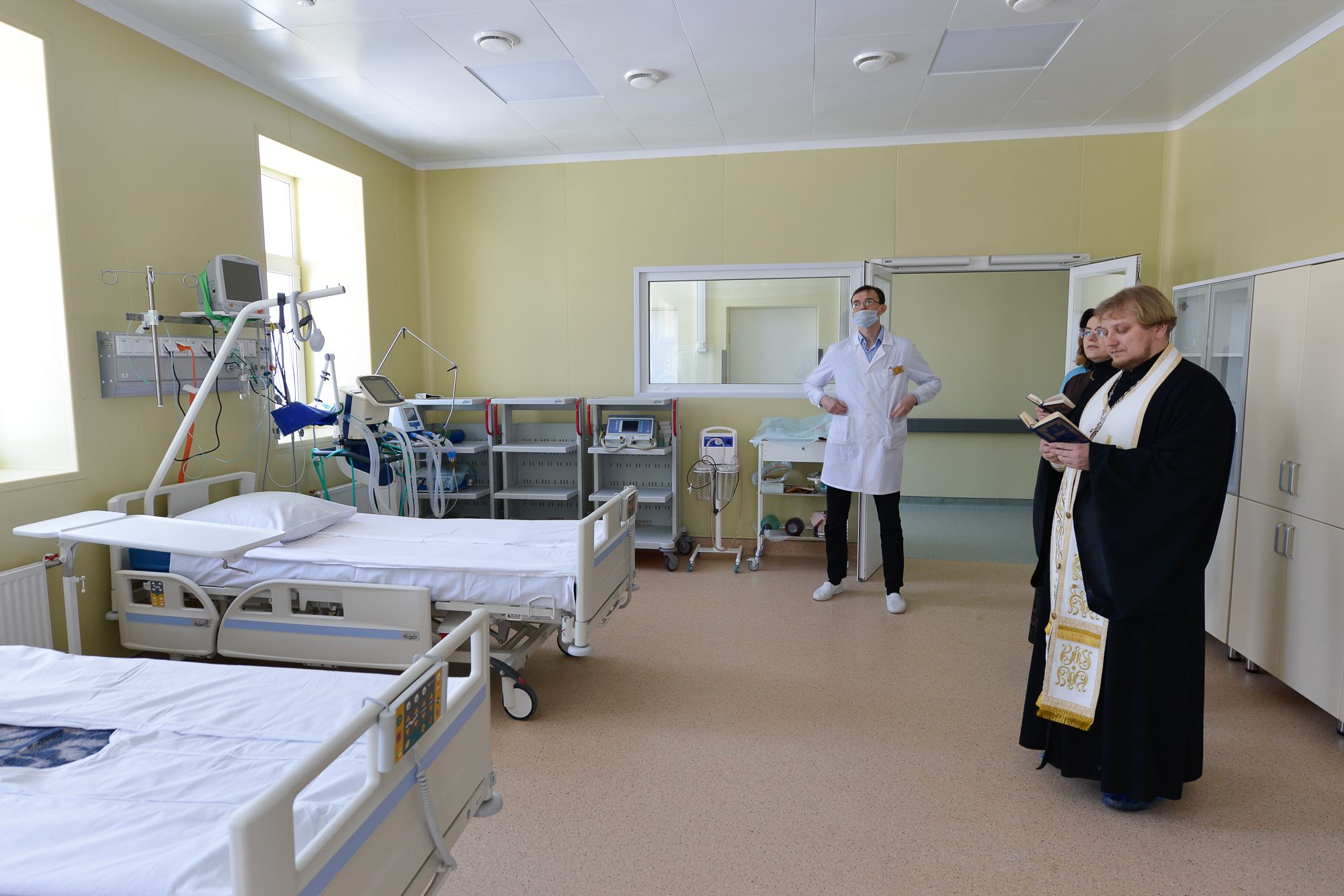 Освящение реанимационного отделения филиала Щёлковской областной больницы в г. Лосино-Петровский