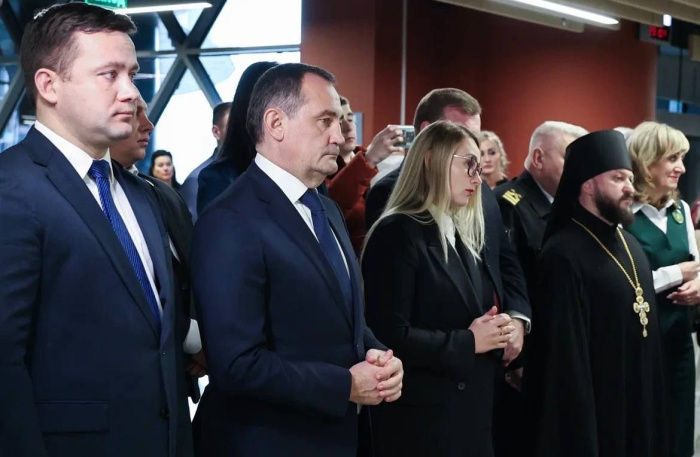 Фотовыставка «Дети Героев» в Доме Правительства Московской области