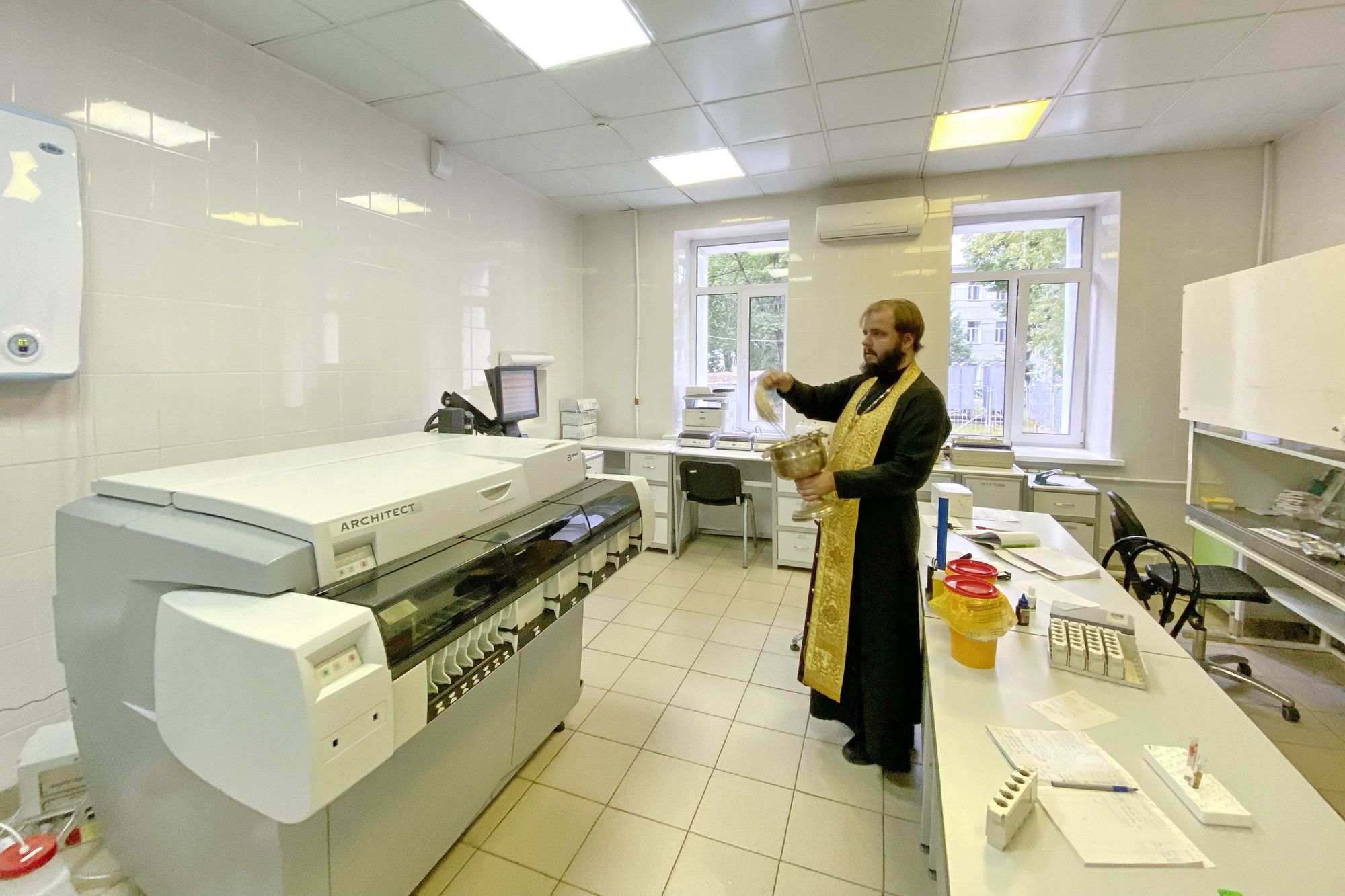 Освящение отделения клинико-диагностической лаборатории Щёлковской областной больницы