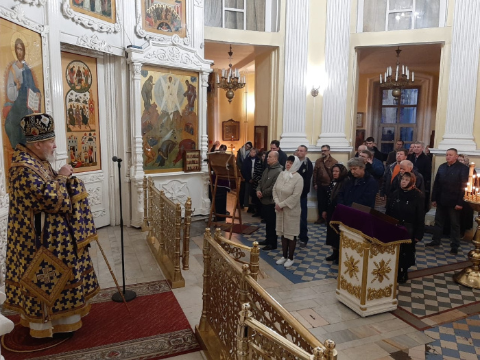 Архиерейское богослужение в Преображенском кафедральном соборе Балашихи