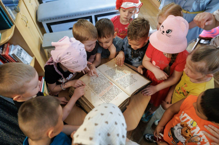 Экскурсия в соборную библиотеку воспитанников детского сада №20 г. Орехово-Зуево