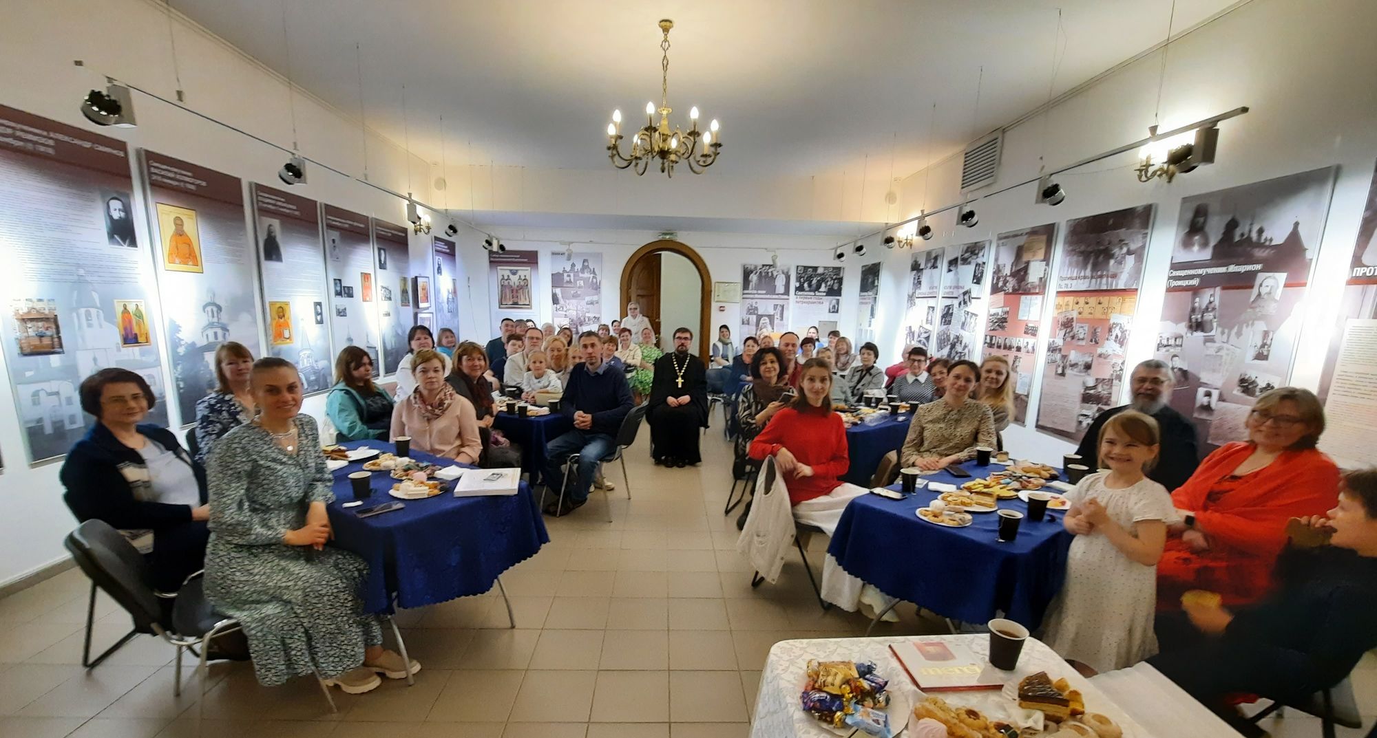Пасхальное поздравление мастериц «Троицкого покрова» в Реутове