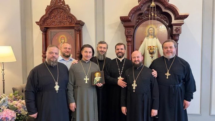 Акафистное пение в Ксениевской часовне Санкт-Петербурга