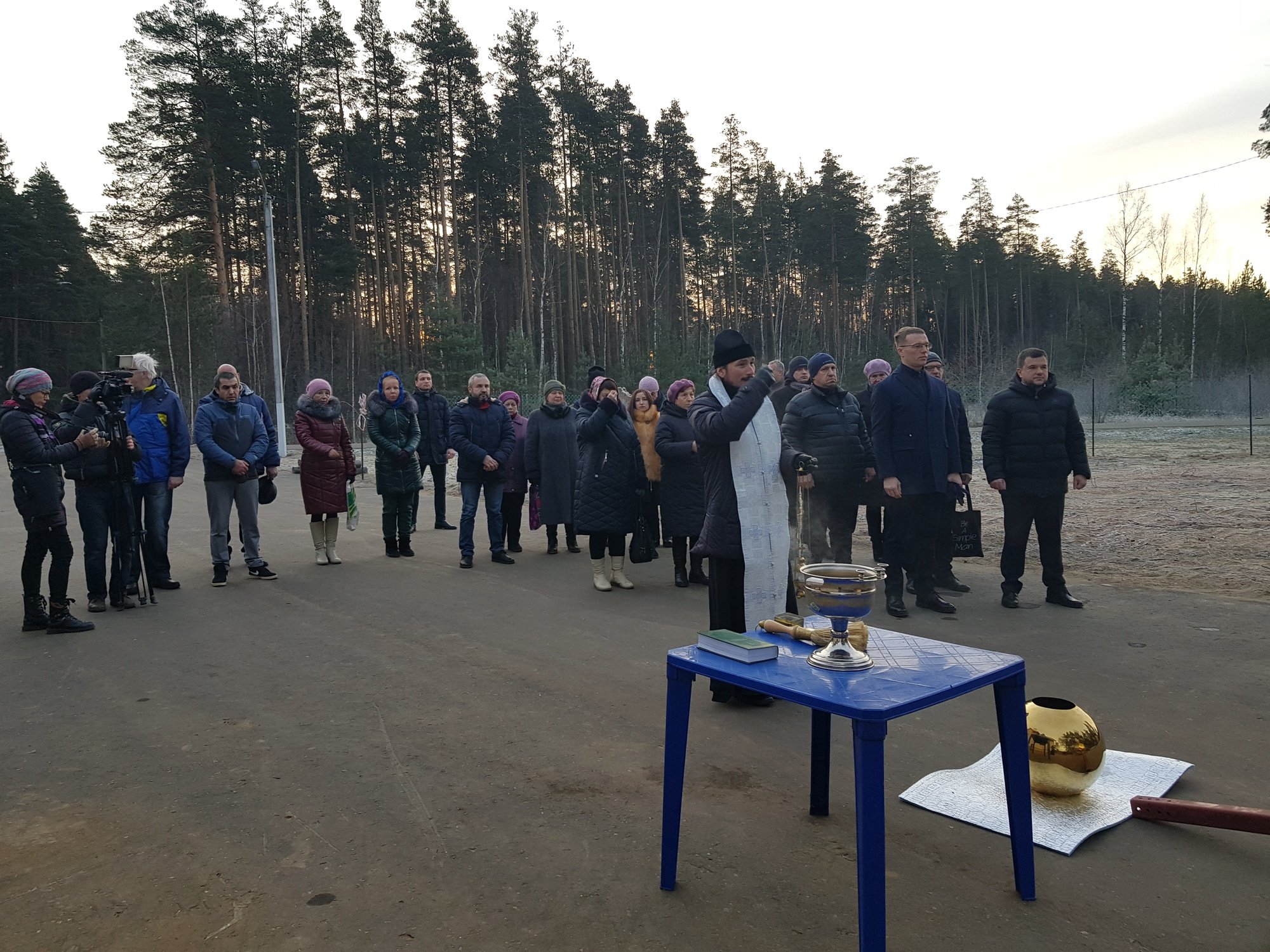 Освящение и подъем креста и купола на Иоанно-Предтеченский храм Рошаля