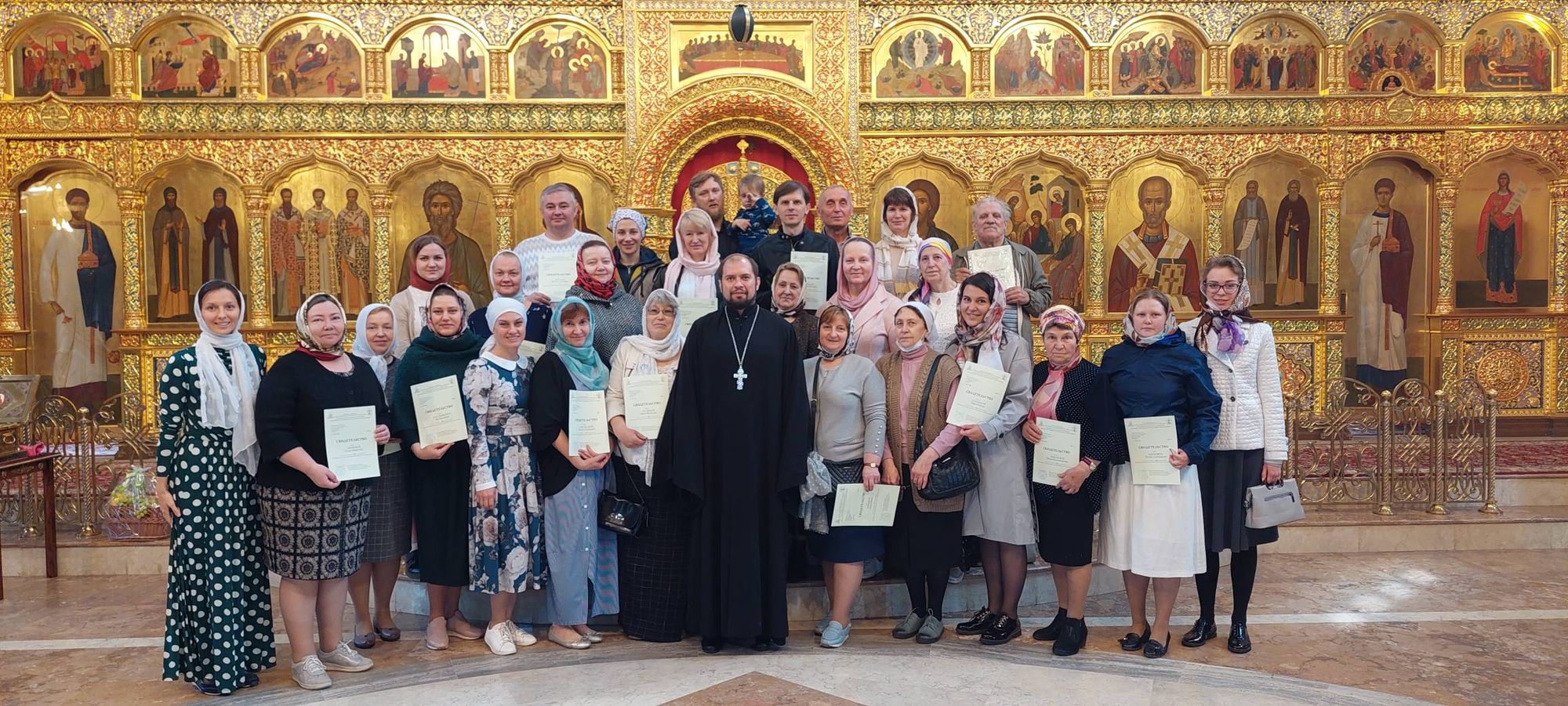 Выпуск учащихся Библейско-Богословских курсов в Троицком храме г. Реутов