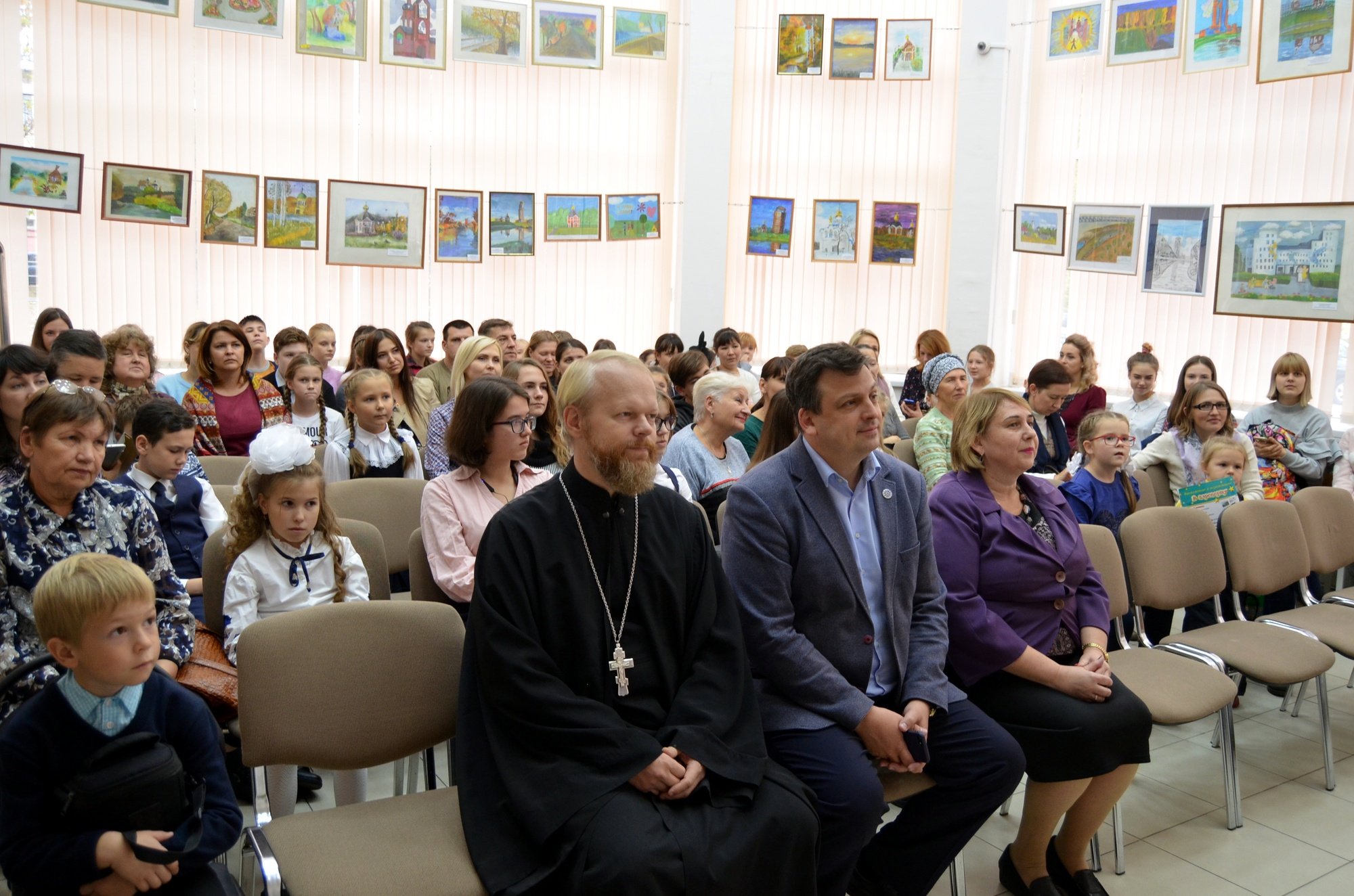 Выставка детского рисунка в Щелкове