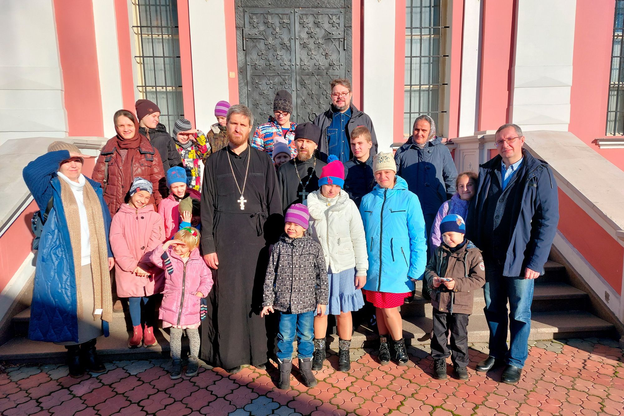 Акция «Согреем детские сердца» в Сергиевском храме деревни Алмазово