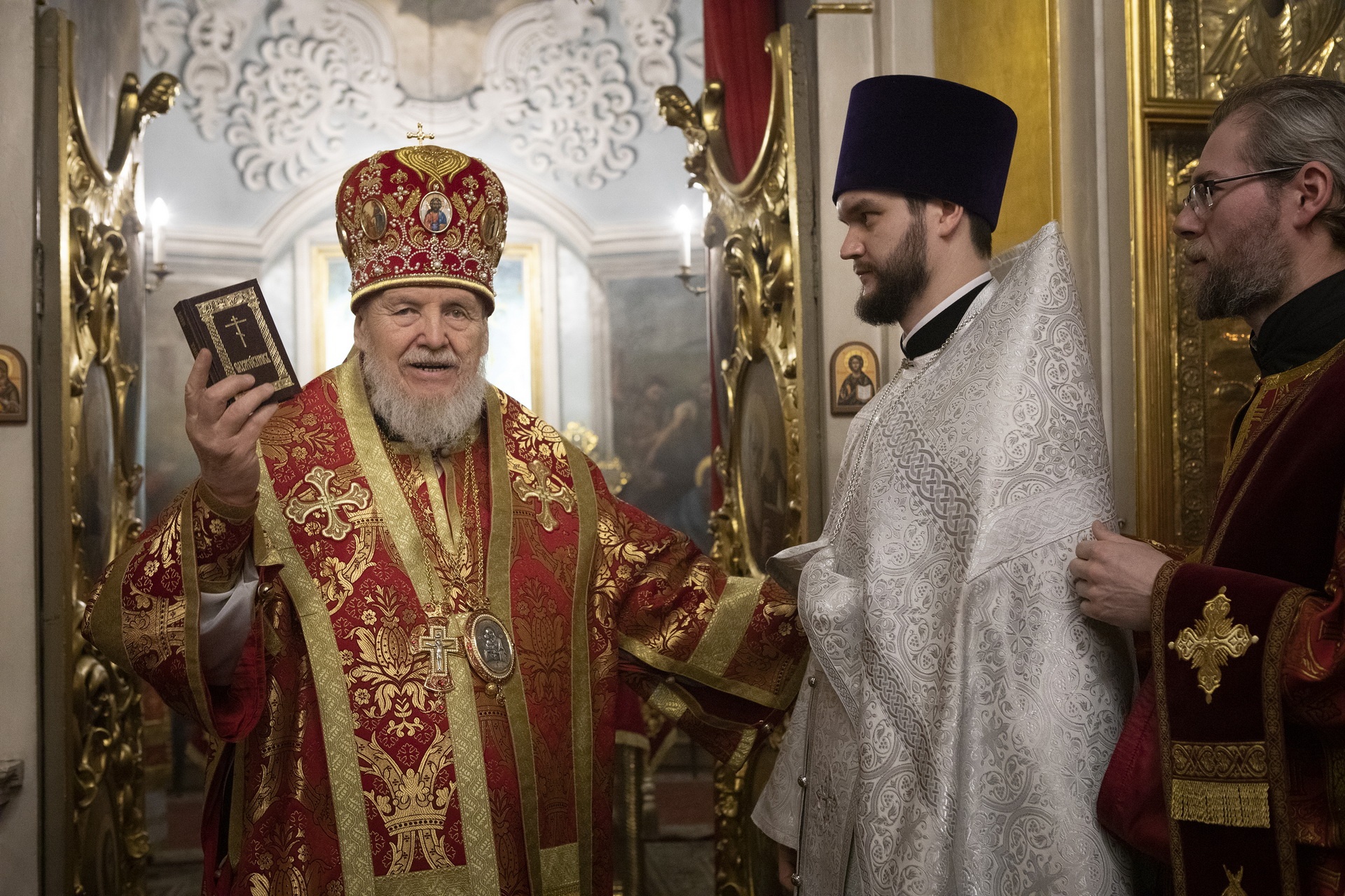 Архиерейское богослужение в Николо-Архангельском храме Балашихи 