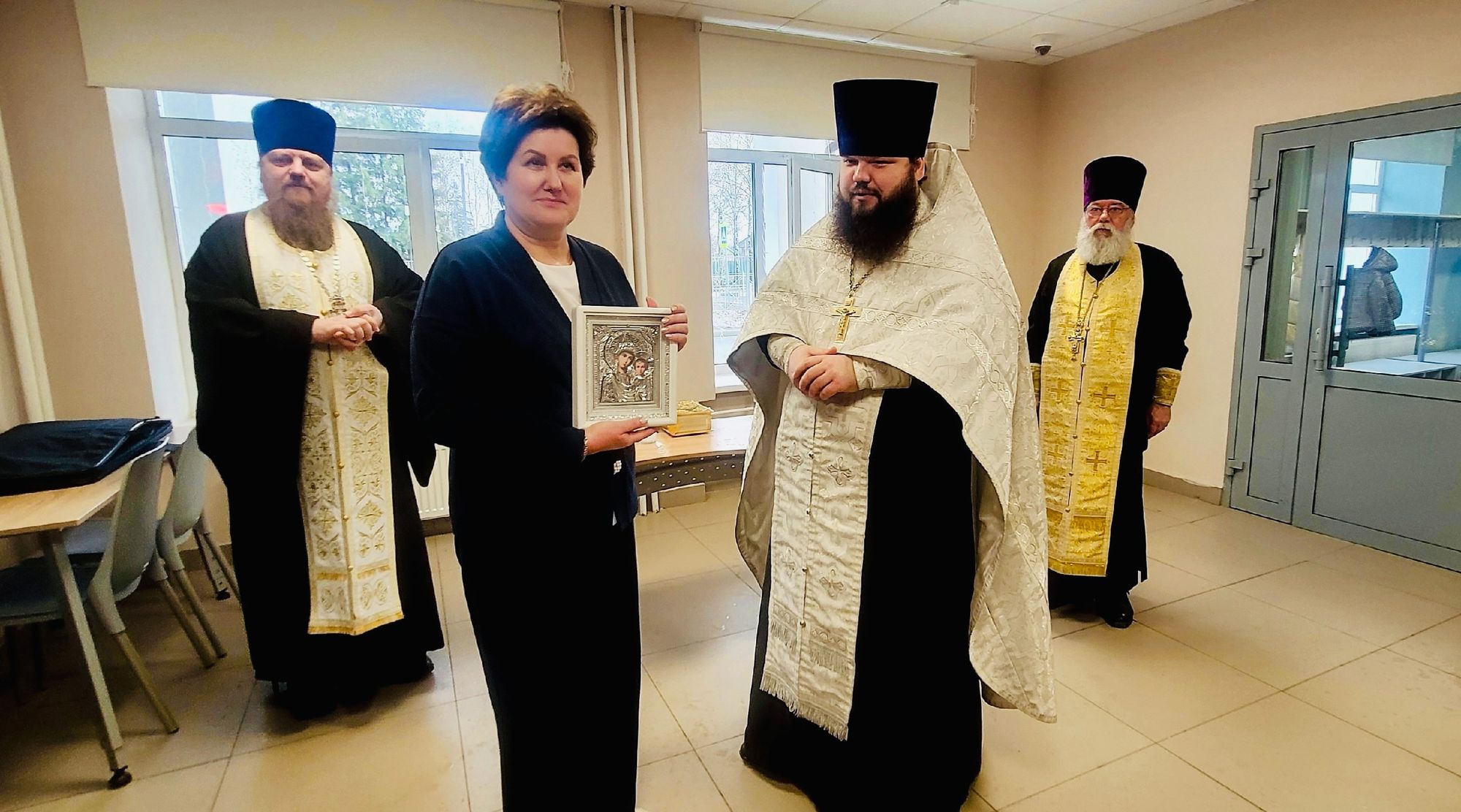 Освящение школы №11 посёлка Большие Дворы