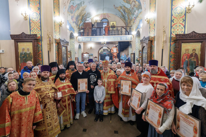 Архиерейское богослужение в храме Новомучеников и исповедников Орехово-Зуевских