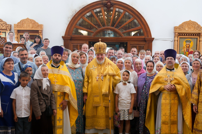 Архиерейское богослужение в Покровском храме села Пустоша