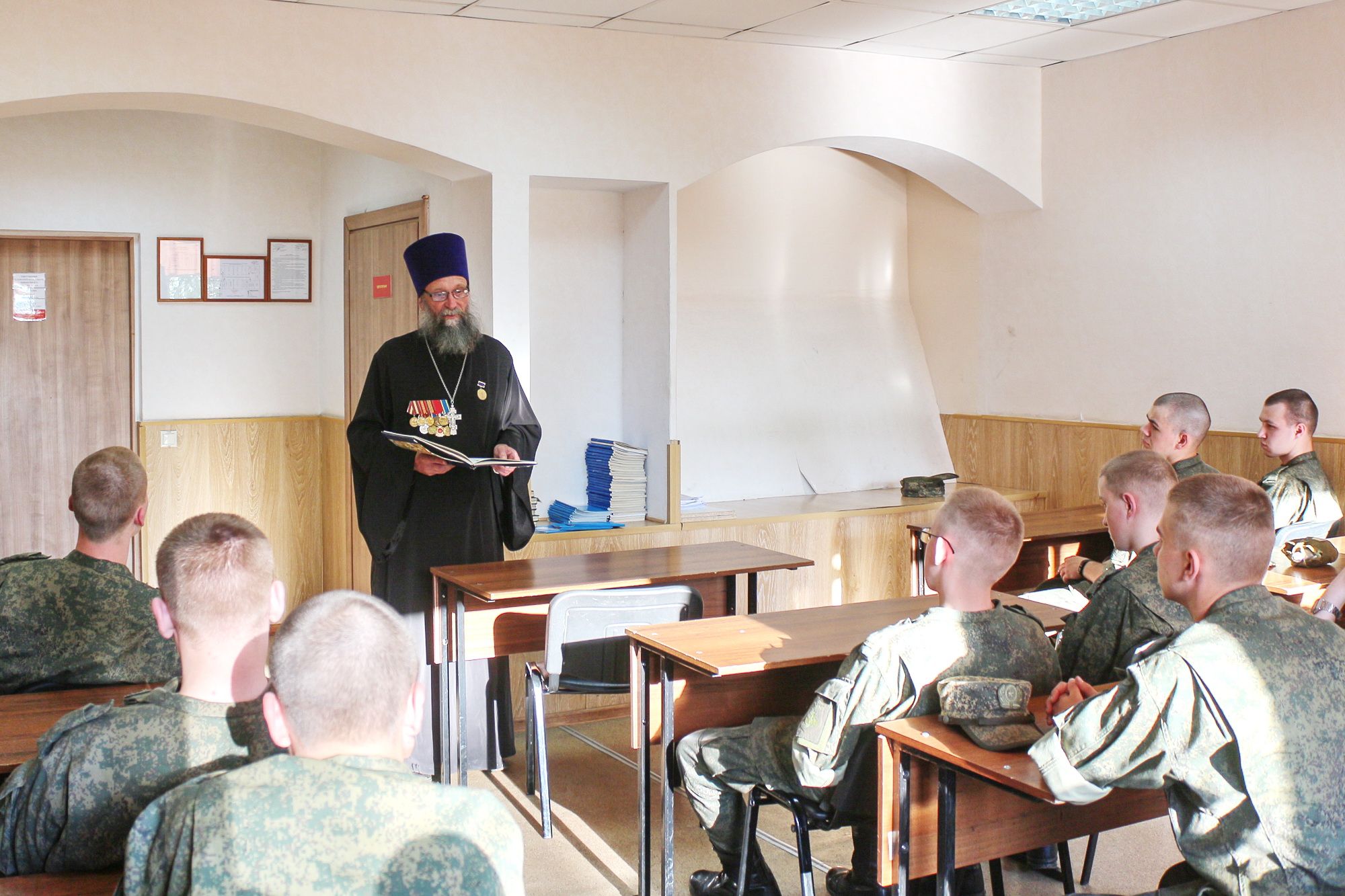 Встреча в войсковой части поселка Монино