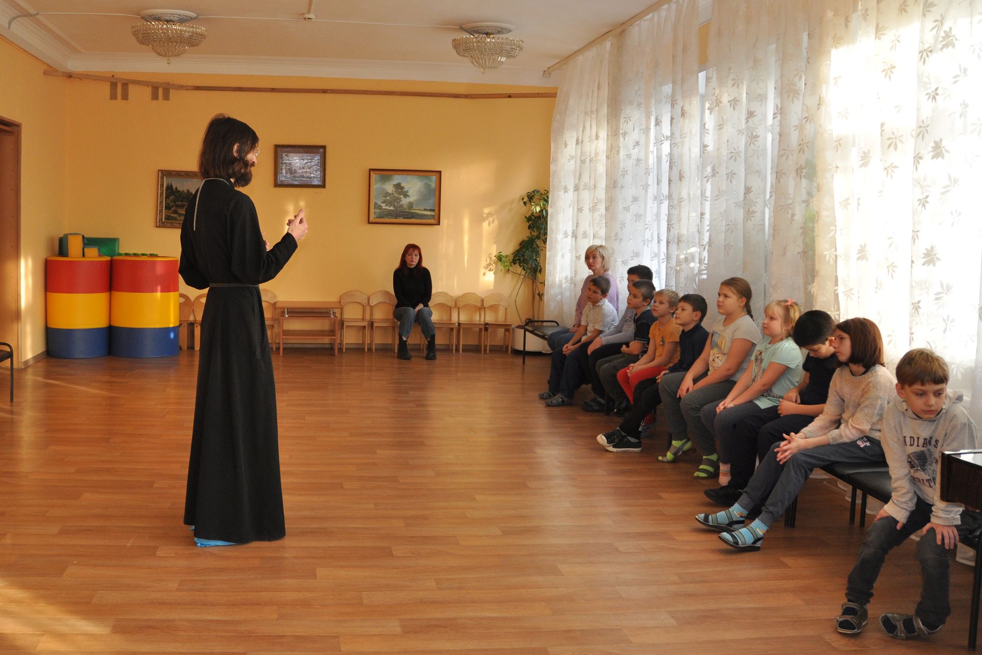 Акция «Согреем детские сердца» во Фрязинском социально-реабилитационном центре «Теплый дом»