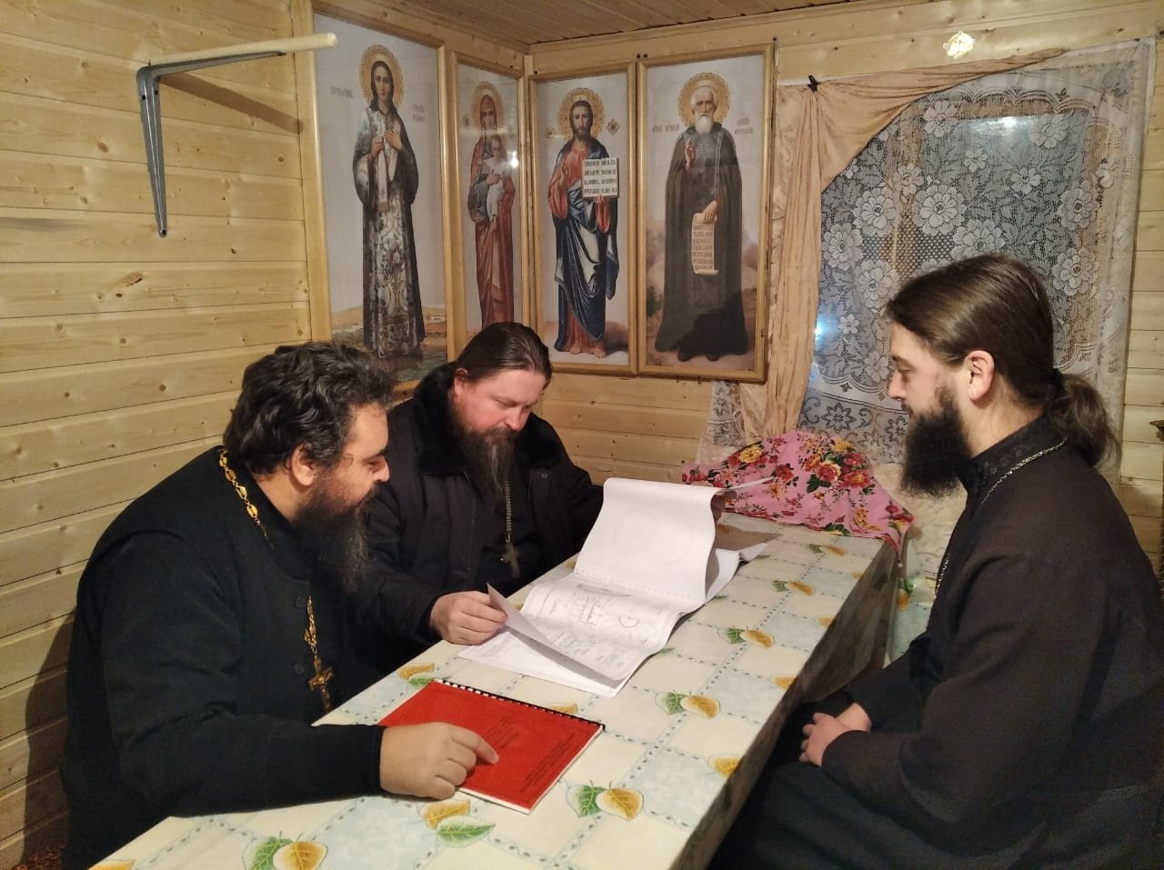 Рабочее совещание в Троицком храме г. Дрезны