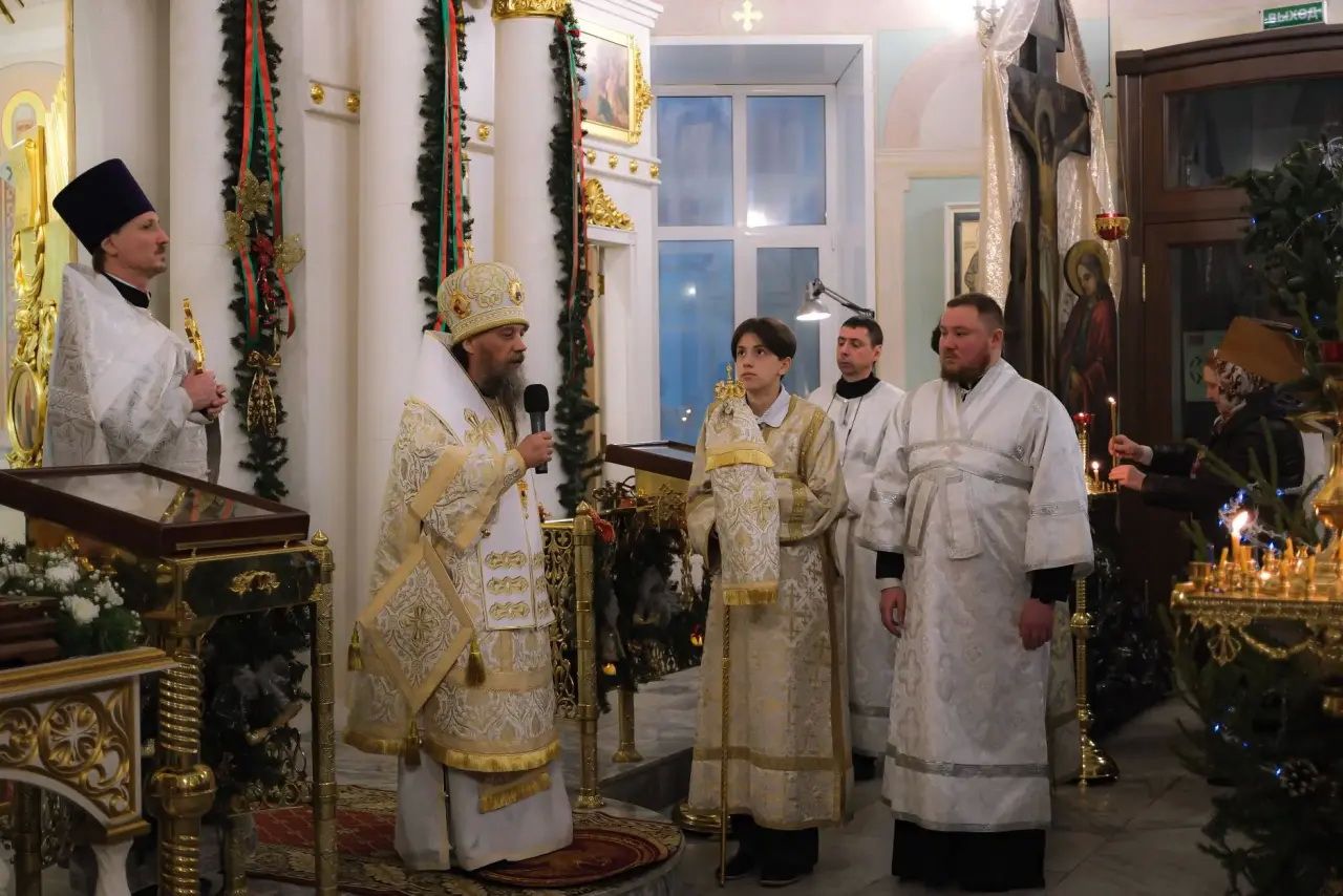 Архиерейское богослужение в Покровском храме Балашихи