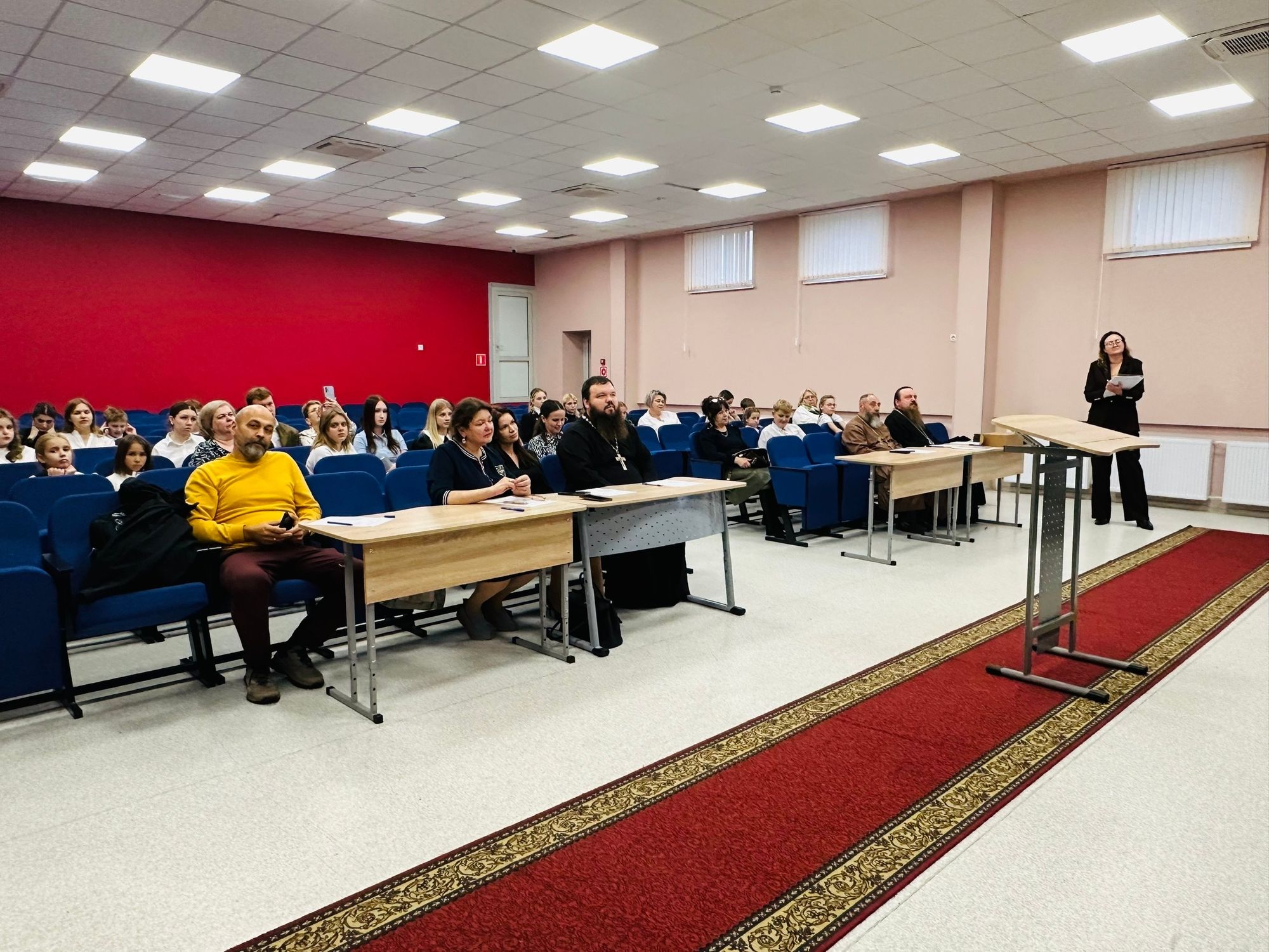 «Покровские литературные чтения» в Павловском Посаде
