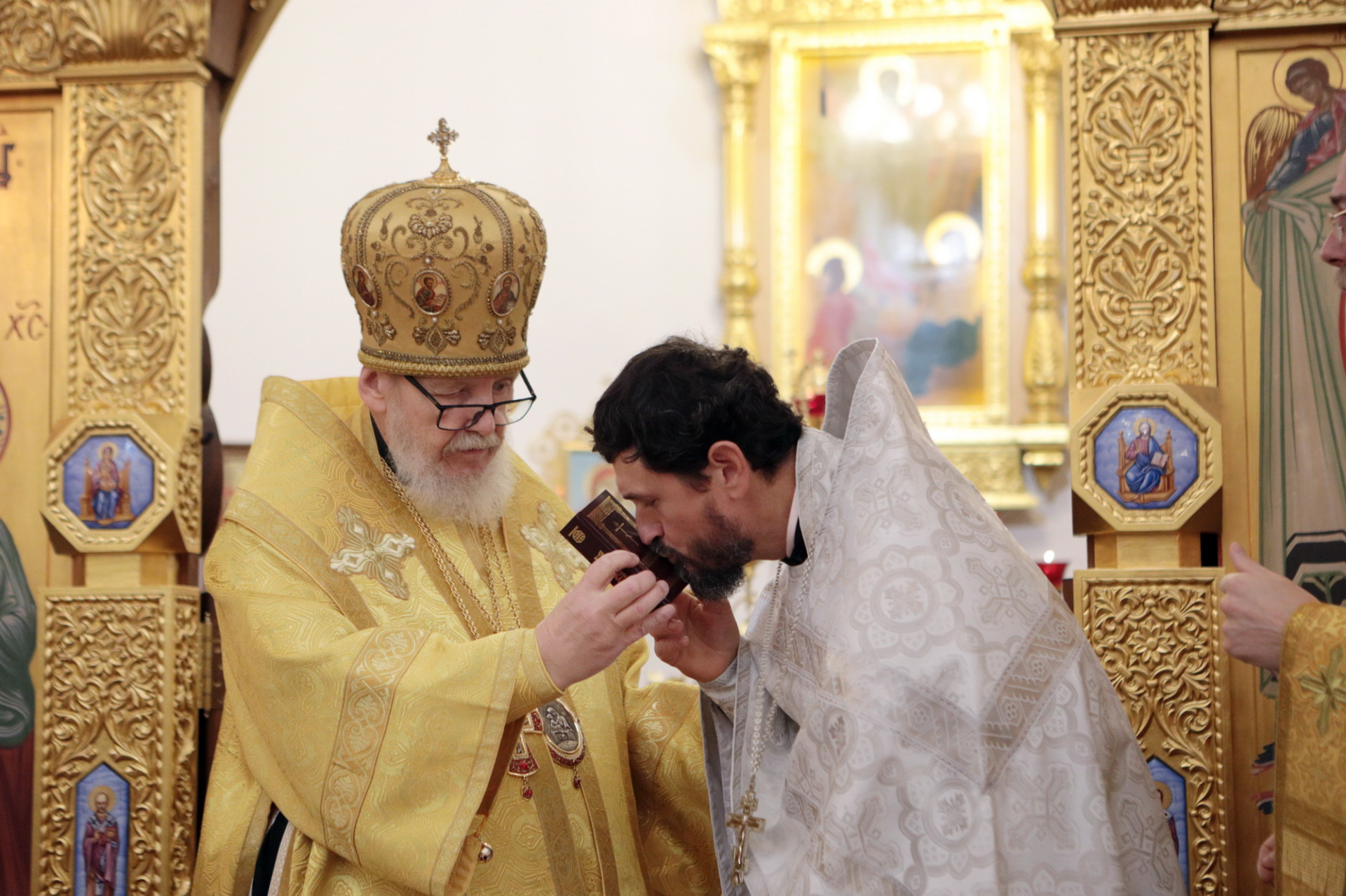 Архиерейское богослужение в Александро-Невском храме Балашихи