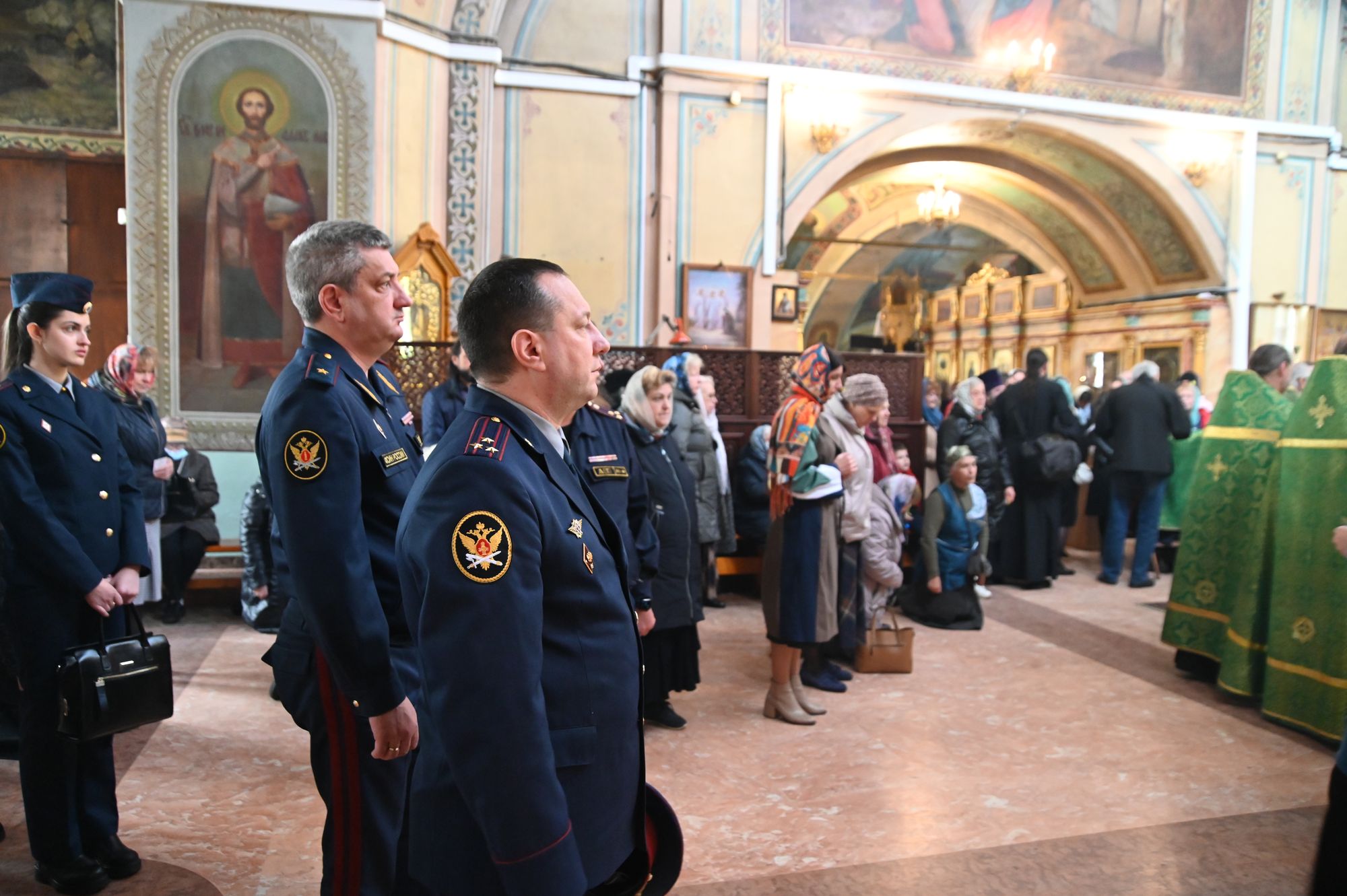 Сотрудники УФСИН поклонились мощам преподобного Сергия Радонежского