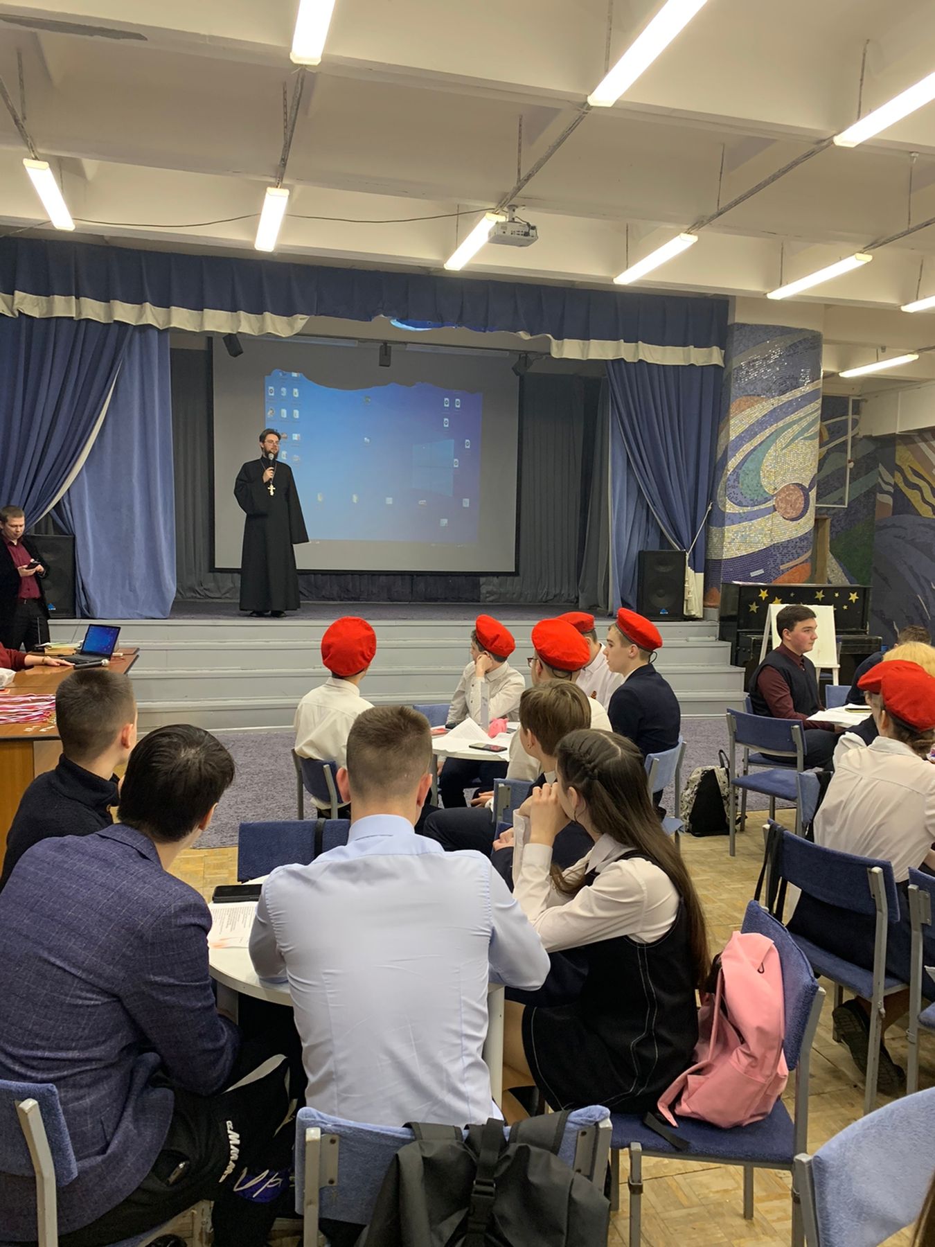 Круглый стол знатоков военной истории в Павловском Посаде