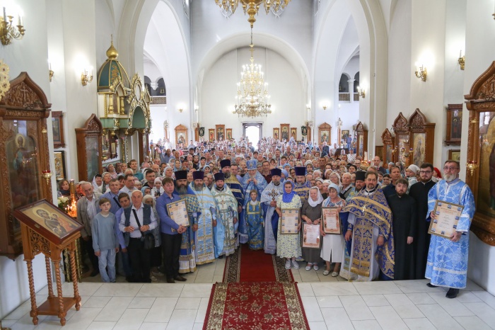 Престольный праздник в Тихвинском храме Ногинска
