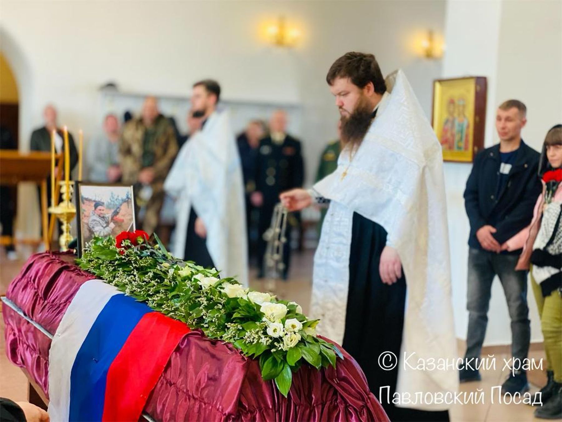 Отпевание воина, погибшего на поле брани в зоне СВО, в Павловском Посаде