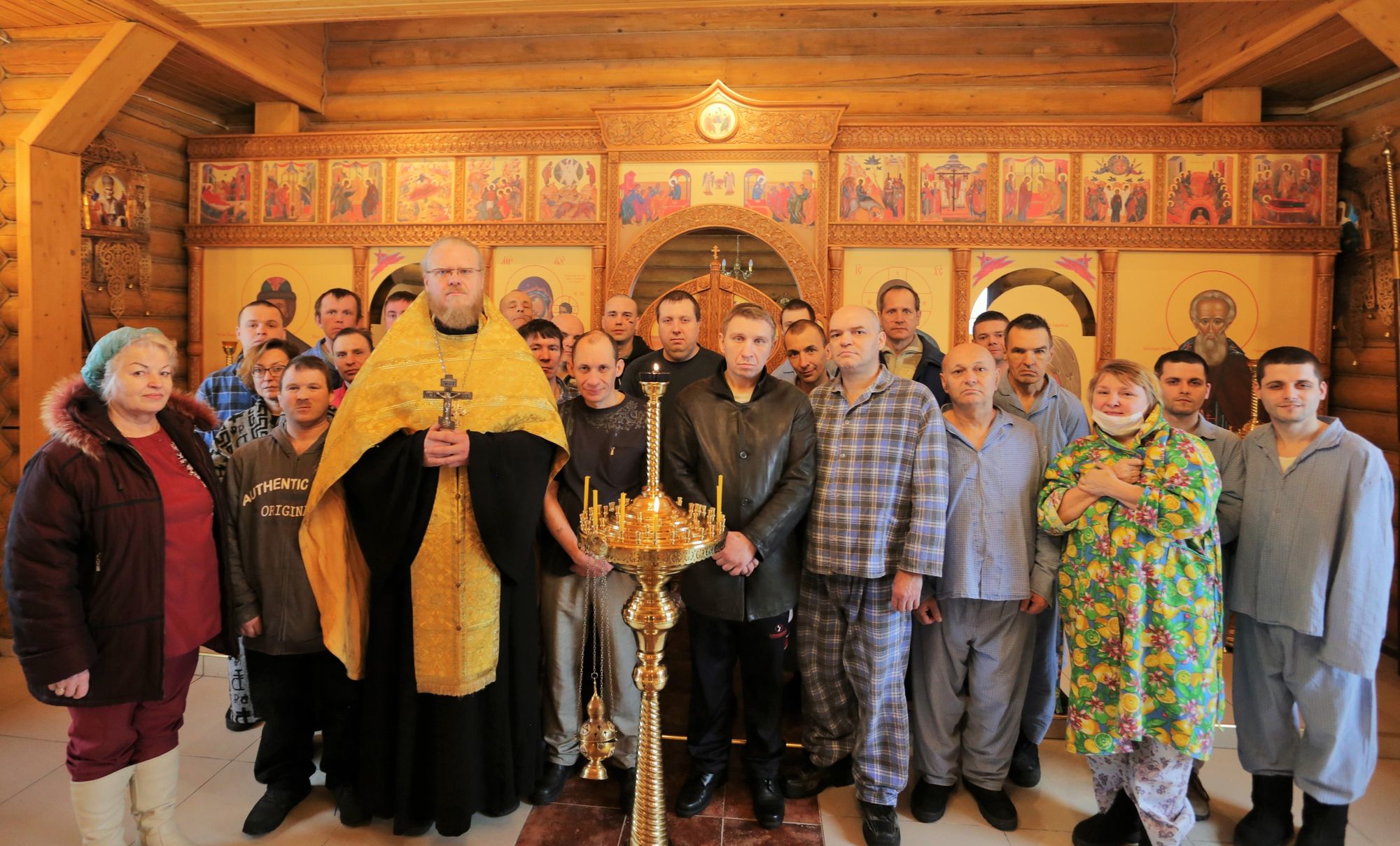 Молебен в храме иконы Божией Матери «Отрада и Утешение» при психиатрической больнице деревни Андреево