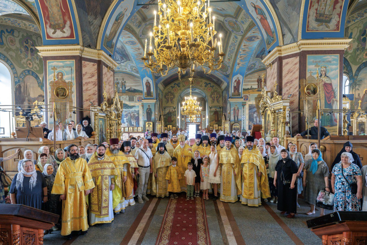 Архиерейское богослужение в Богородицерождественском соборе Орехово-Зуева