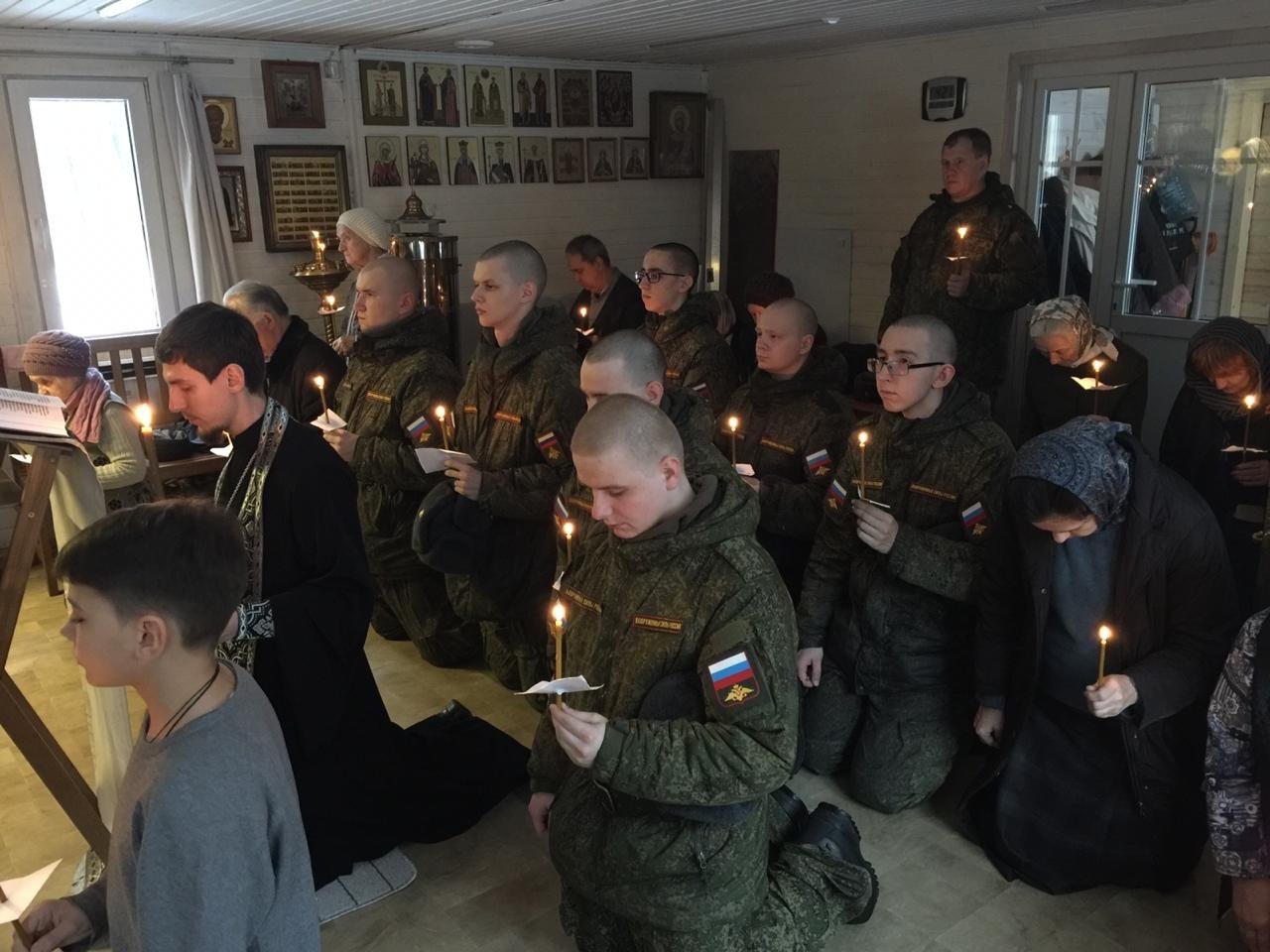 Встреча с военнослужащими в поселке Загорянский