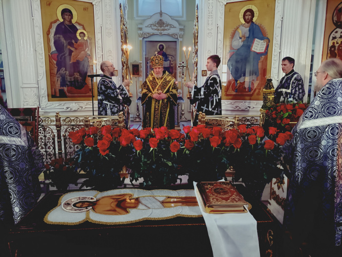 Великая Пятница в Преображенском кафедральном соборе Балашихи 