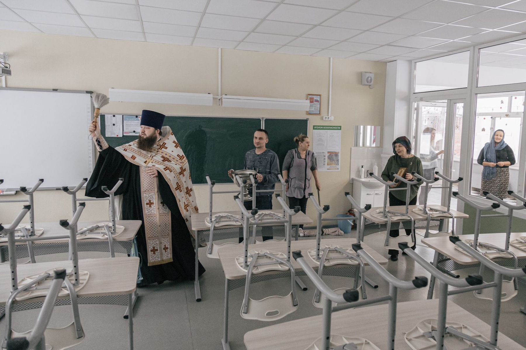 Освящение школы №9 в Павловском Посаде