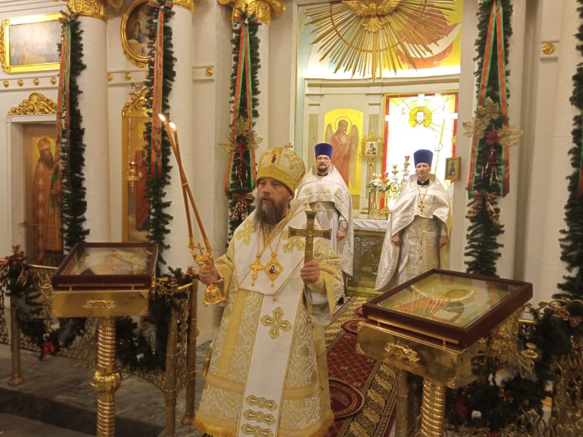 Архиерейское богослужение в Покровском храме Балашихи