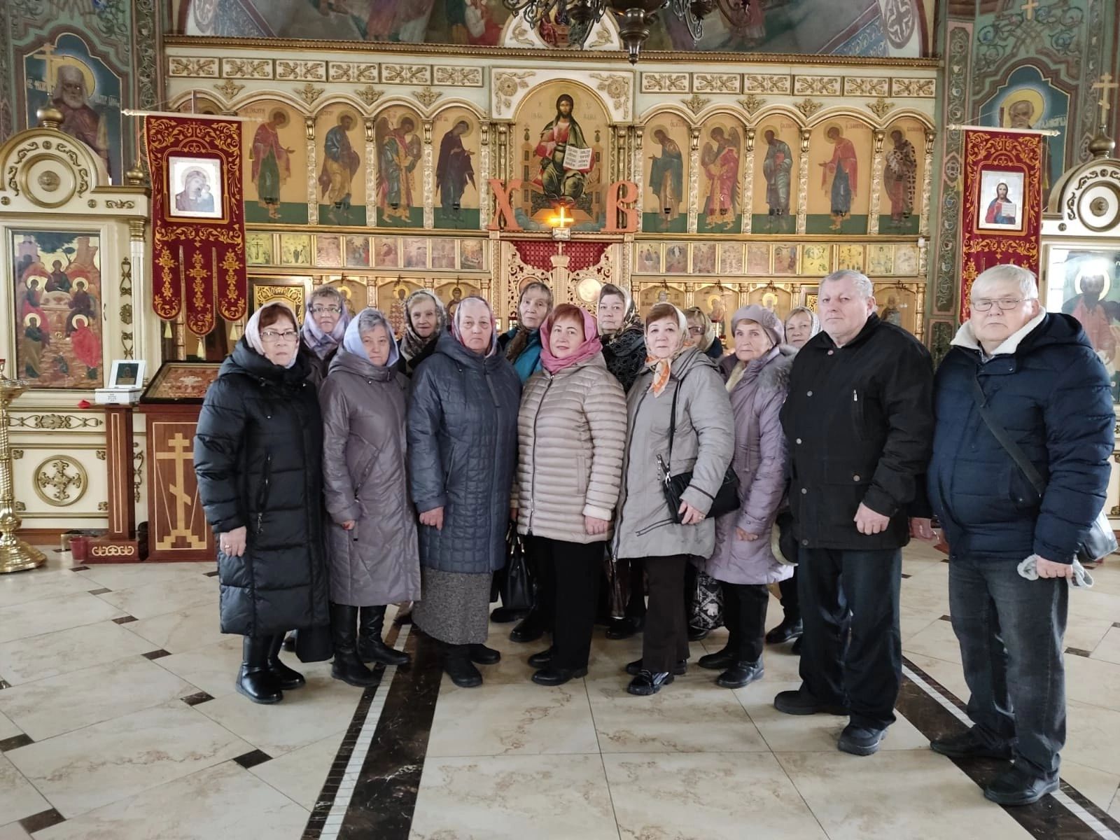Экскурсия участников совета ветеранов в Иоанно-Богословский храм г. Ликино-Дулёво