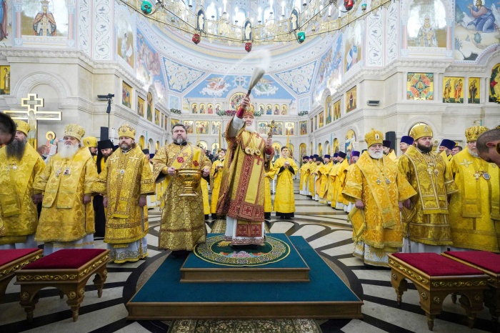 Святейший Патриарх Кирилл совершил освящение Троицкого храма в подмосковной Коломне