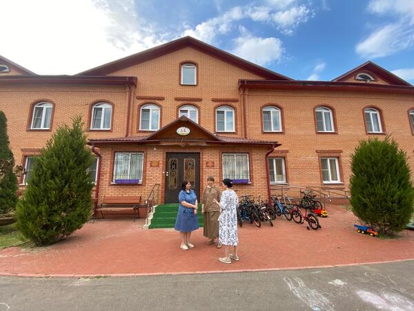 Сотрудники Синодального отдела по благотворительности посетили православные приюты в Московской и Ростовской областях