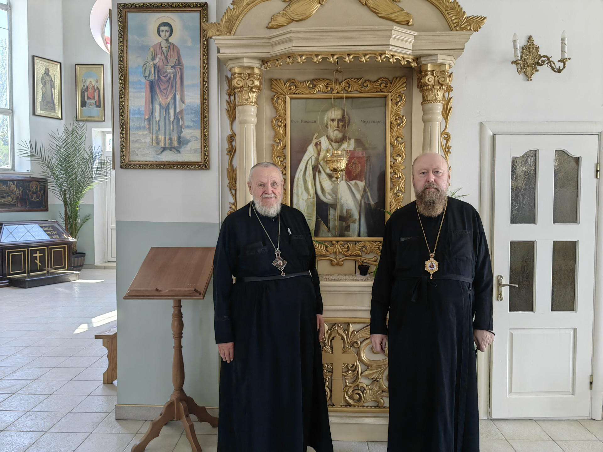 Гуманитарная поездка епископа Николая в Скадовскую епархию 