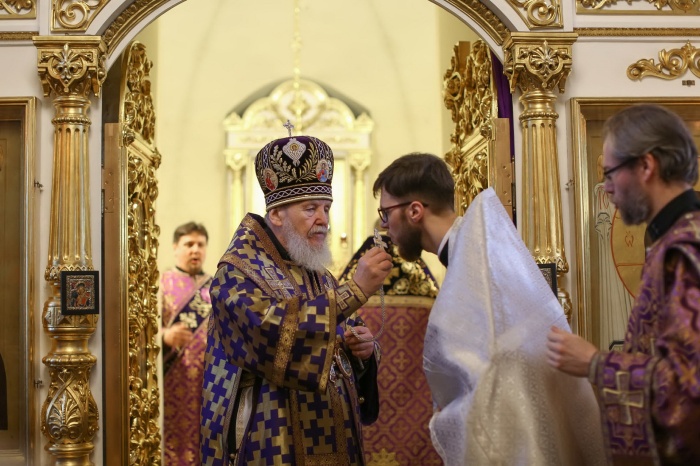 Архиерейское богослужение в Бисерово 