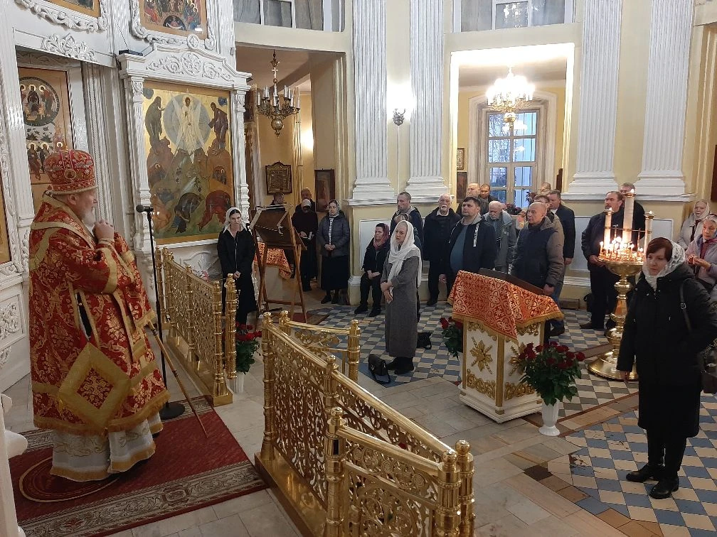 Архиерейское богослужение в Преображенском кафедральном соборе Балашихи 