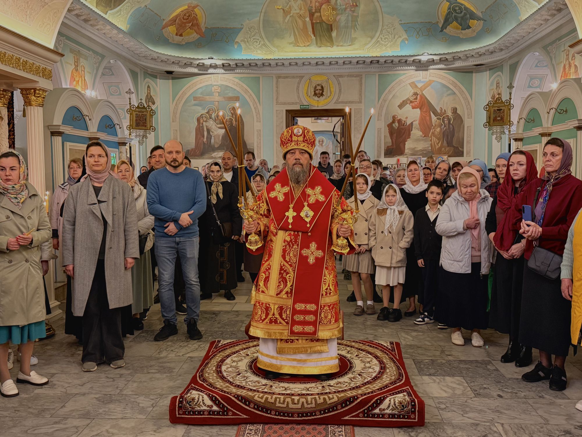 Архиерейское богослужение в Покровском храме Балашихи