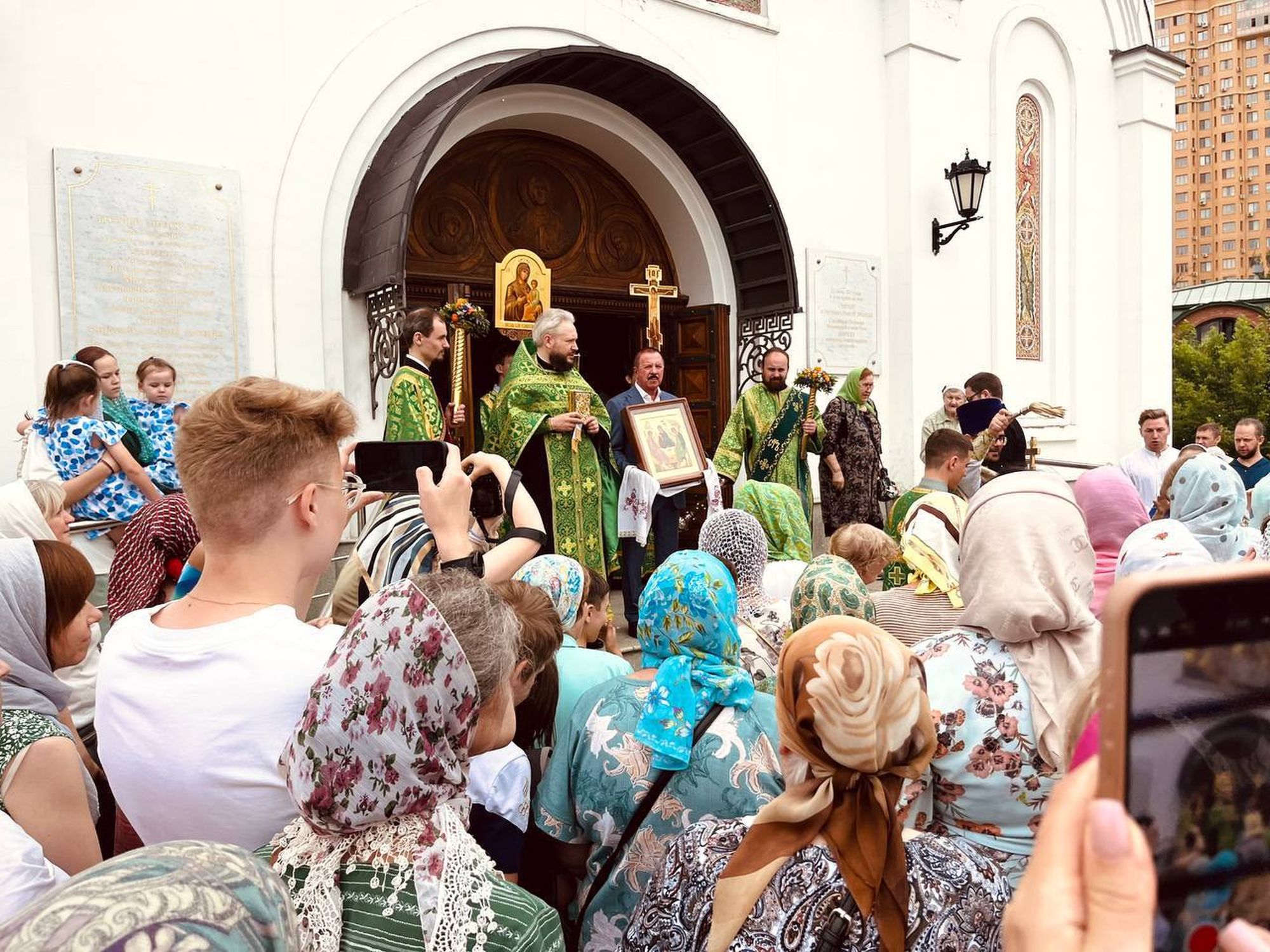 Престольный праздник в Троицком храме Реутова