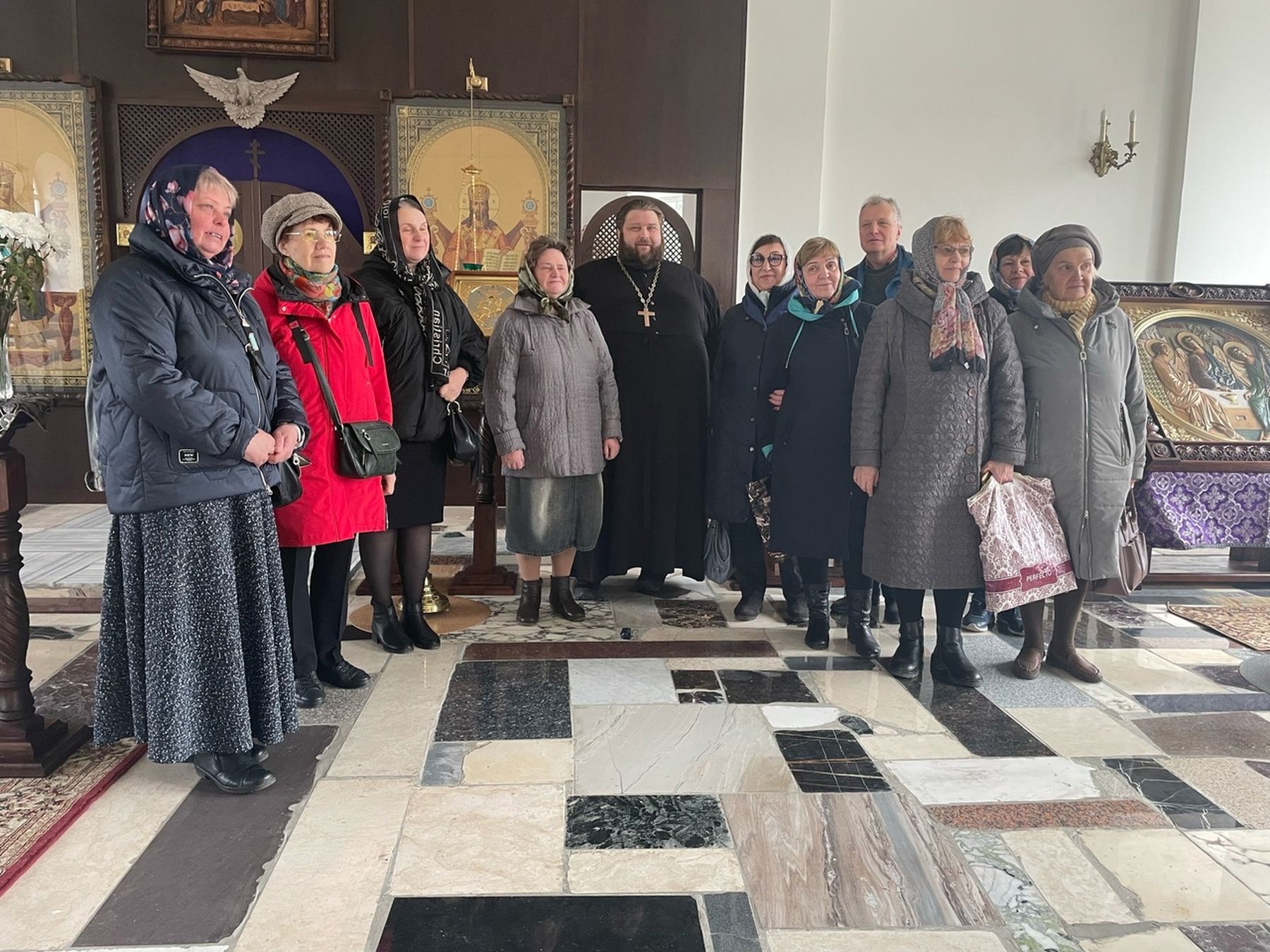Экскурсия клуба «Активное долголетие» в храме Троица-Чижи