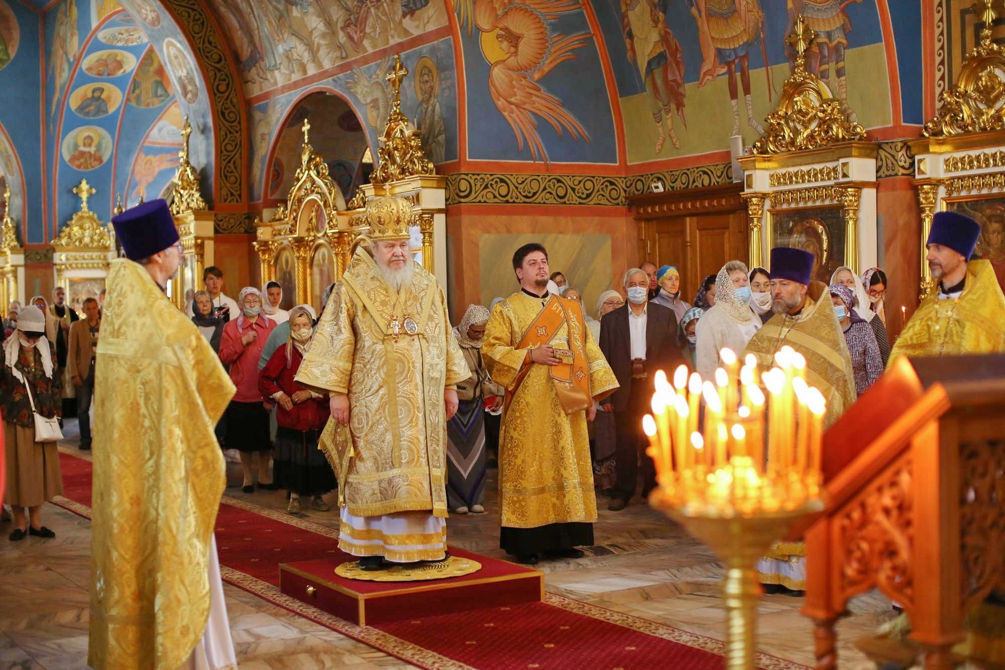 Архиерейское богослужение в Богоявленском соборе Ногинска