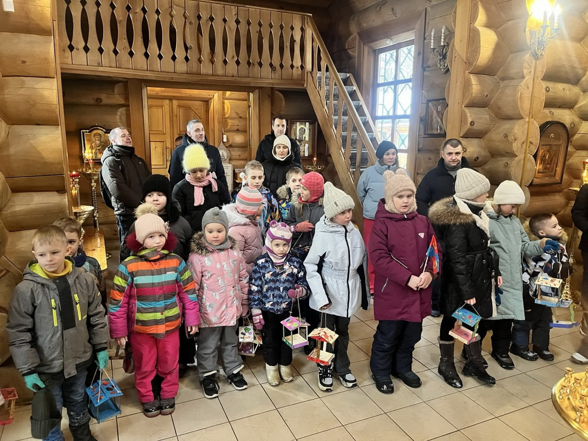 Экологическая акция «Покорми птиц» на приходе Неопалимовского храма Балашихи