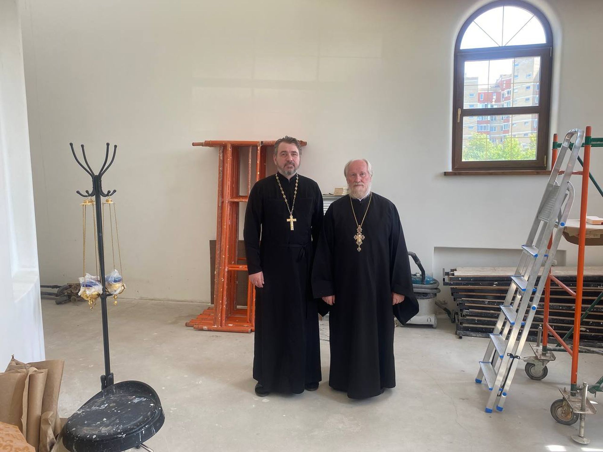 Рабочая встреча в строящемся храме иконы Божией Матери «Неупиваемая Чаша» посёлка Литвиново