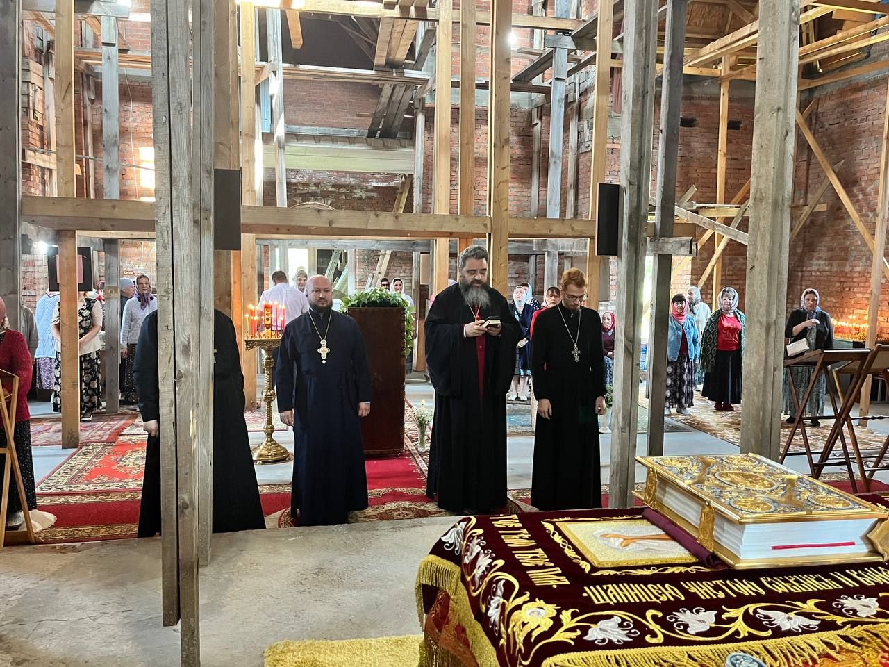 Праздник отдания Пасхи в Михаило-Архангельском храме деревни Давыдово