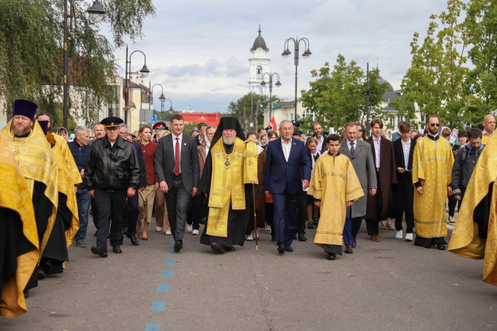 Архиерейское богослужение в Богоявленском соборе Ногинска 