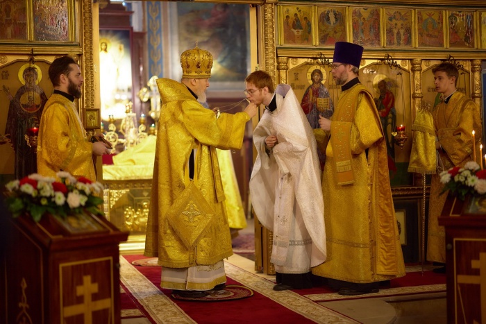 Архиерейское богослужение в Иоанно-Богословском храме г. Ликино-Дулёво 