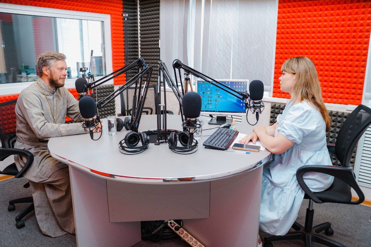 Эфир, посвящённый Дню семьи, любви и верности, на социальном радио восточного Подмосковья