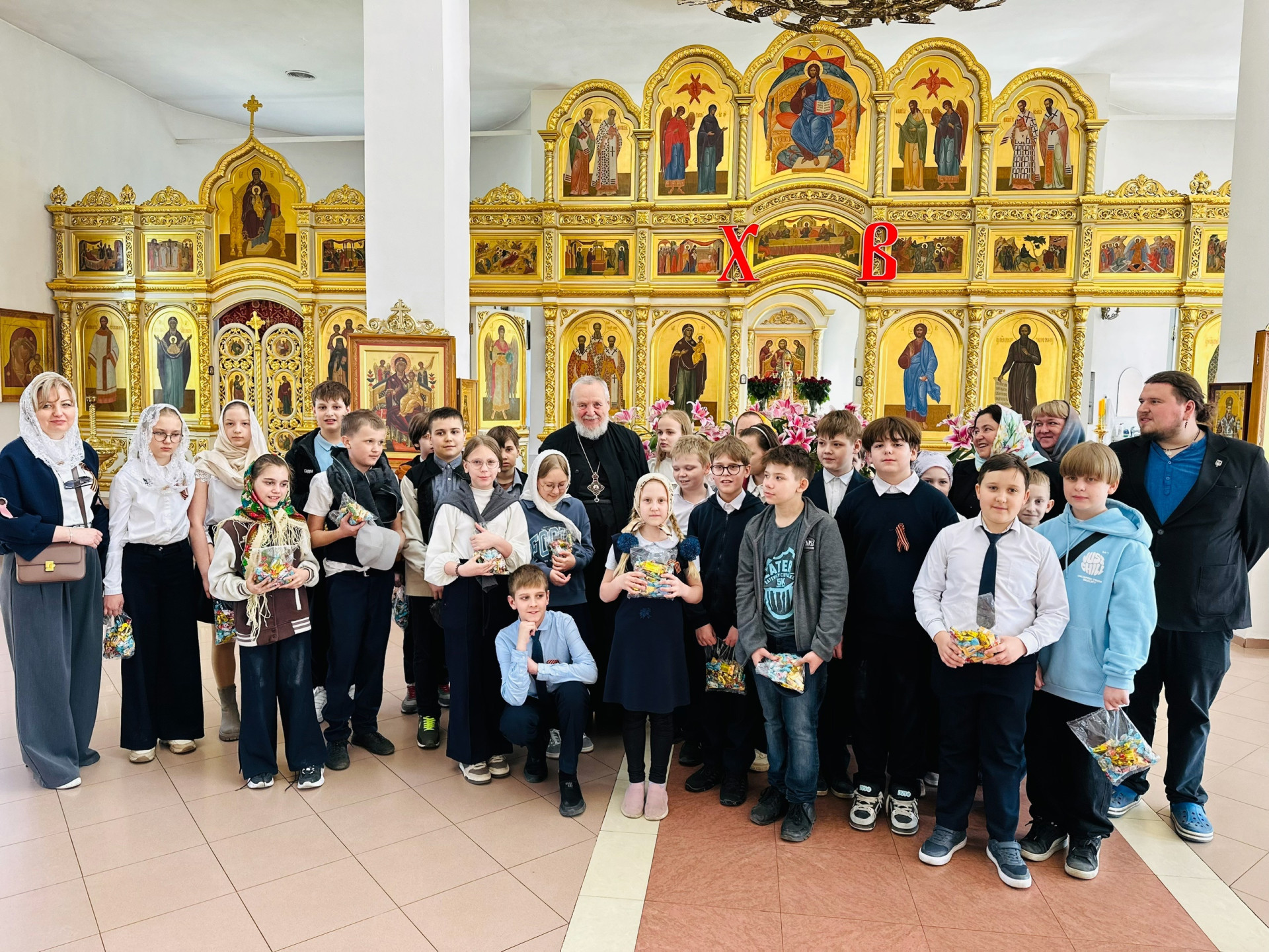 Встреча епископа Николая с учащимися Павлово-Посадской школы 